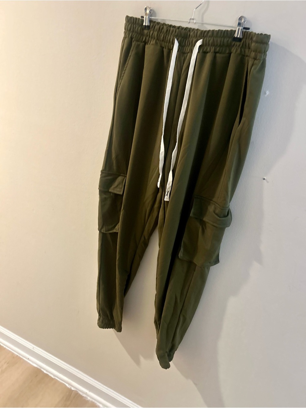 Men's Olive Cargo Jogger Pants with Drawstring